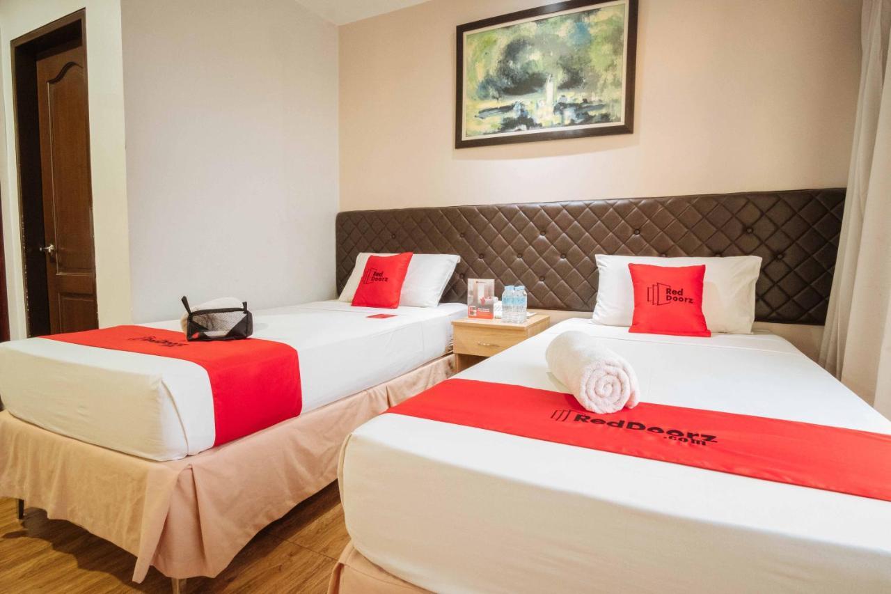 Reddoorz Plus Near Cebu Capitol ภายนอก รูปภาพ
