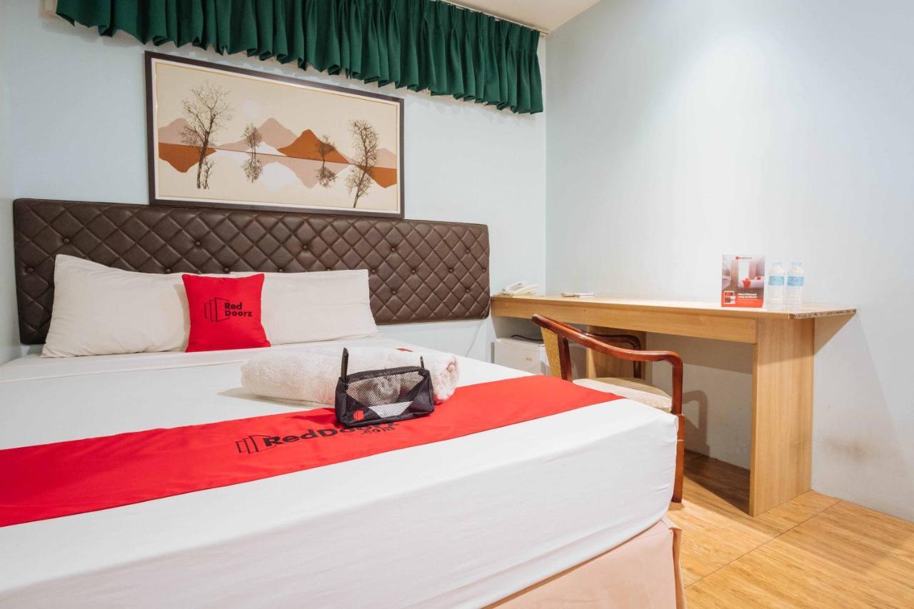 Reddoorz Plus Near Cebu Capitol ภายนอก รูปภาพ